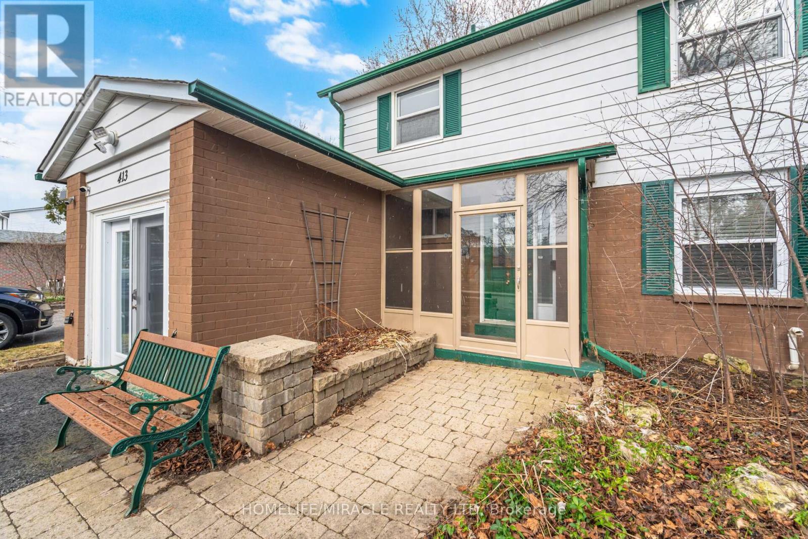 413 Terry Drive, Newmarket, Ontario  L3Y 5E6 - Photo 3 - N12962892