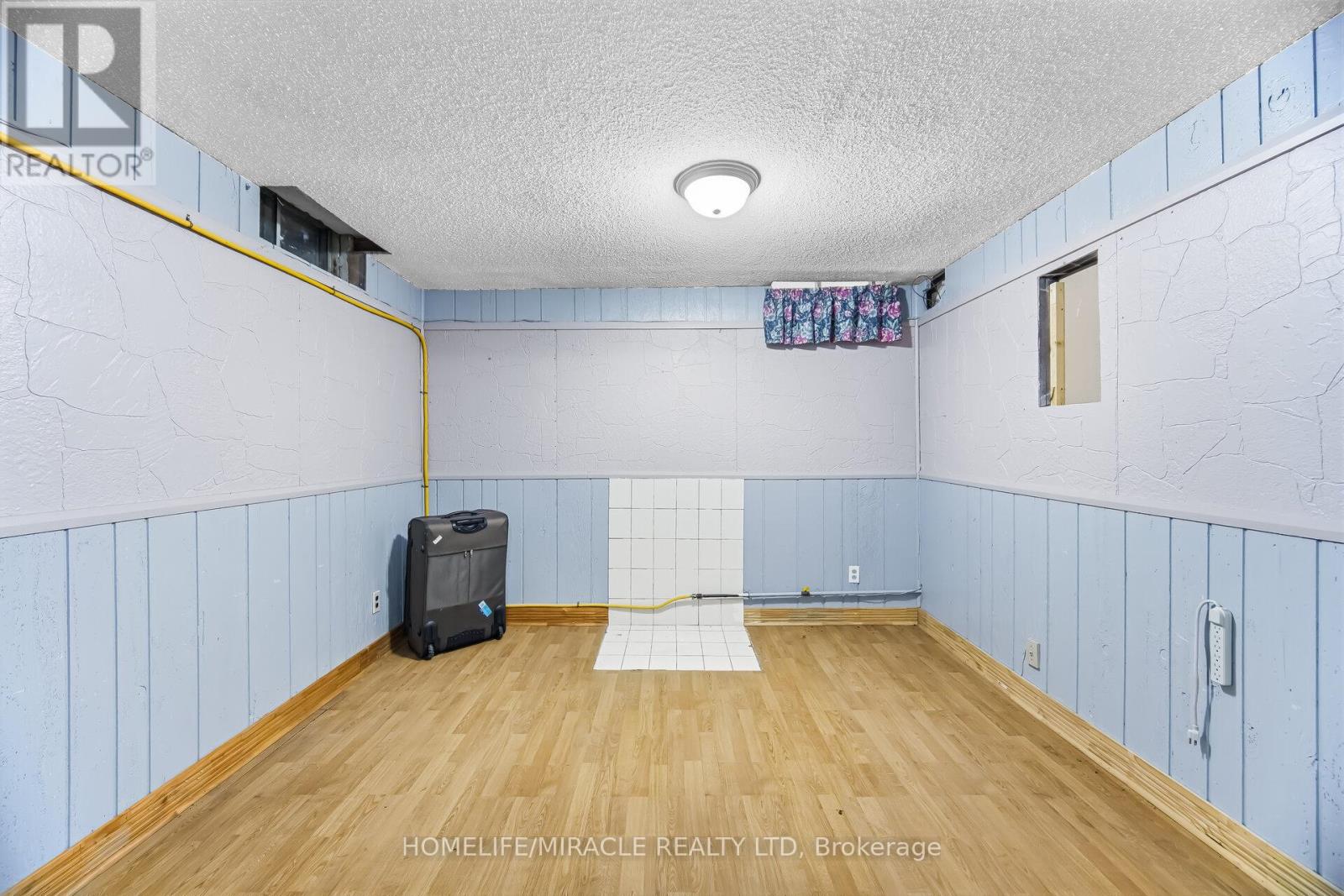 413 Terry Drive, Newmarket, Ontario  L3Y 5E6 - Photo 35 - N12962892