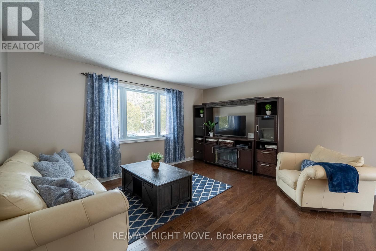 3304 Goldstein Road, Severn, Ontario  L0K 2B0 - Photo 12 - S12962866