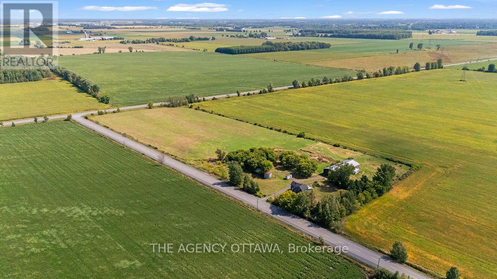 9420 PARKWAY ROAD, Ottawa, Ontario