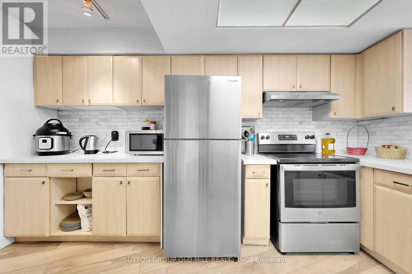 206 - 1360 Rathburn Road E, Mississauga, Ontario  L4W 4H4 - Photo 17 - W12962876