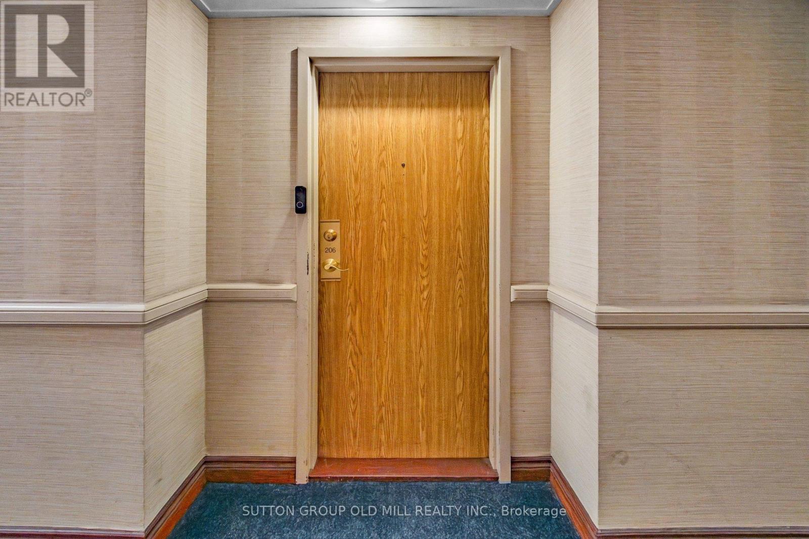 206 - 1360 Rathburn Road E, Mississauga, Ontario  L4W 4H4 - Photo 2 - W12962876