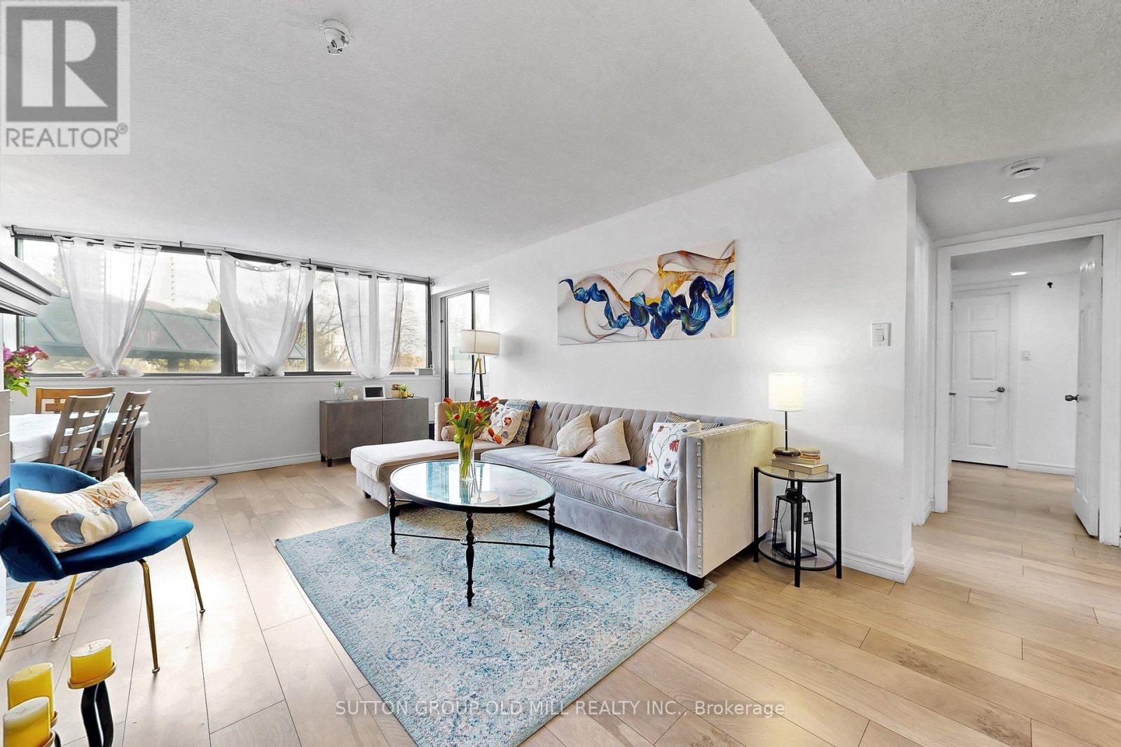 206 - 1360 Rathburn Road E, Mississauga, Ontario  L4W 4H4 - Photo 4 - W12962876