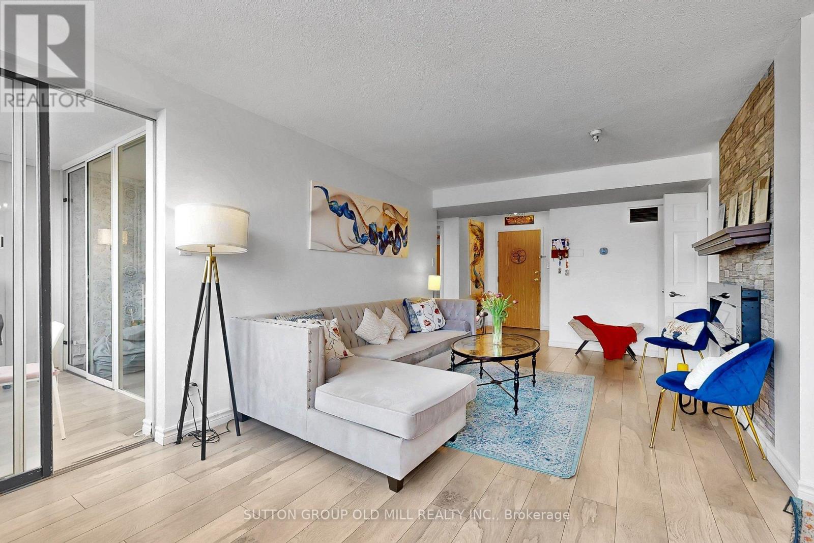 206 - 1360 Rathburn Road E, Mississauga, Ontario  L4W 4H4 - Photo 8 - W12962876