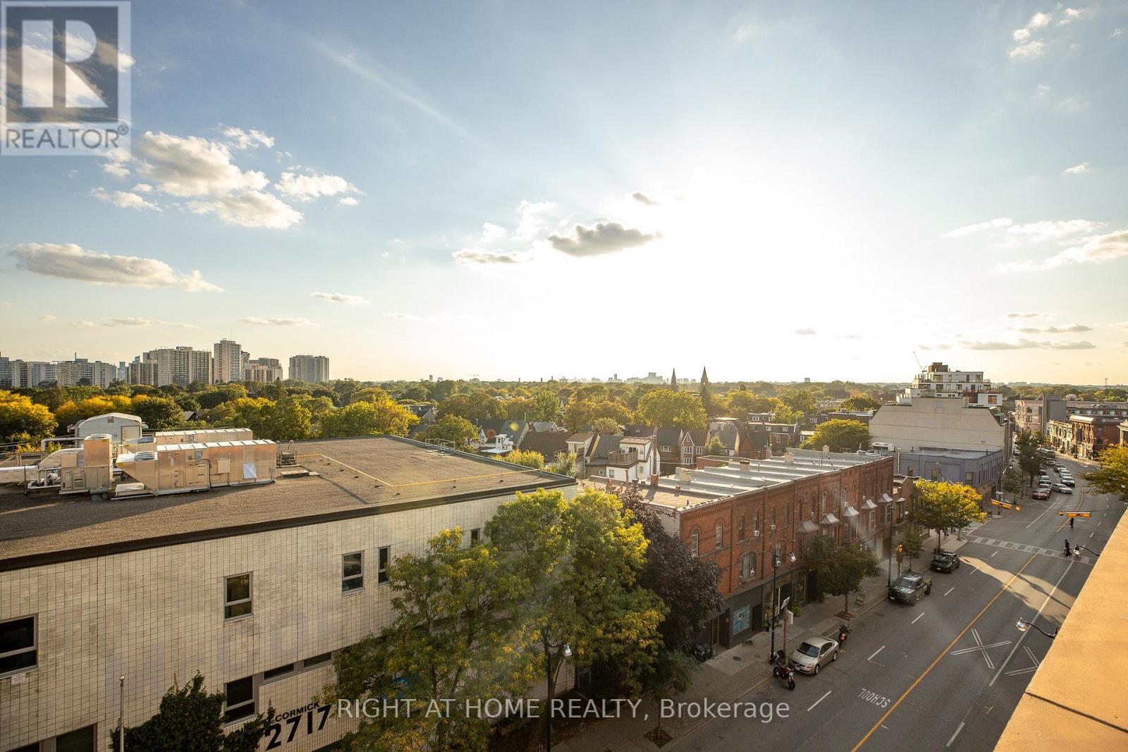 607 - 2720 Dundas Street W, Toronto, Ontario  M6P 1Y2 - Photo 10 - W12962894