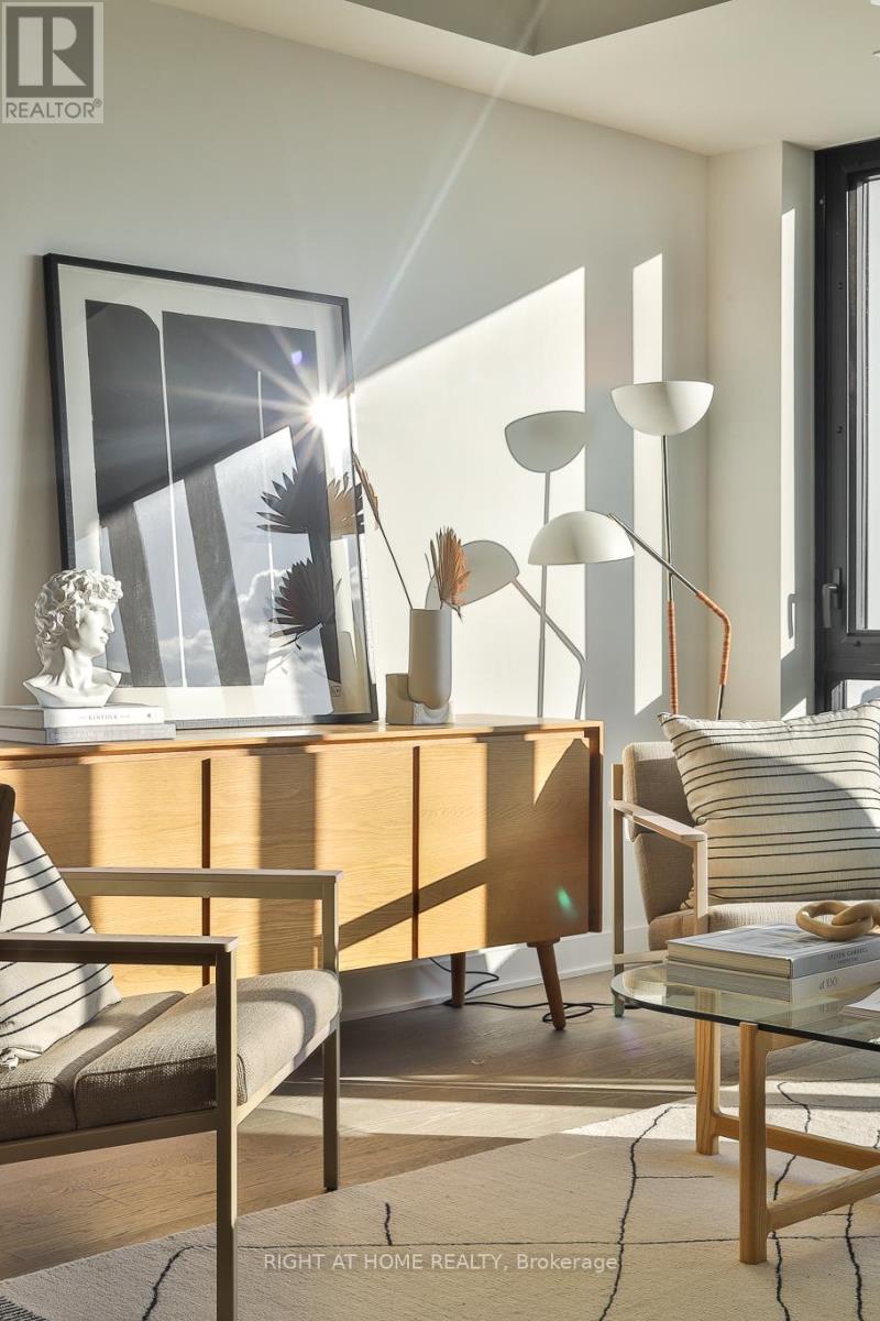 607 - 2720 Dundas Street W, Toronto, Ontario  M6P 1Y2 - Photo 12 - W12962894