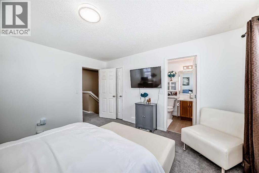 32 Country Village Lane NE, Calgary, Alberta  T3K 0E7 - Photo 17 - A2299115