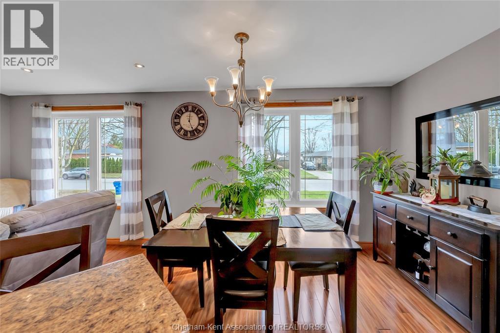 885 Hilda Avenue, Wallaceburg, Ontario  N8A 4T3 - Photo 11 - 26007083