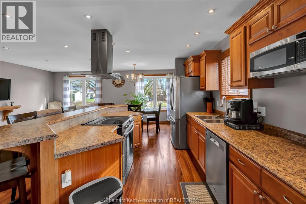 885 Hilda Avenue, Wallaceburg, Ontario  N8A 4T3 - Photo 13 - 26007083