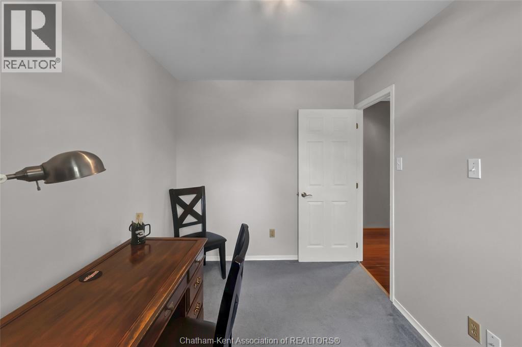 885 Hilda Avenue, Wallaceburg, Ontario  N8A 4T3 - Photo 28 - 26007083