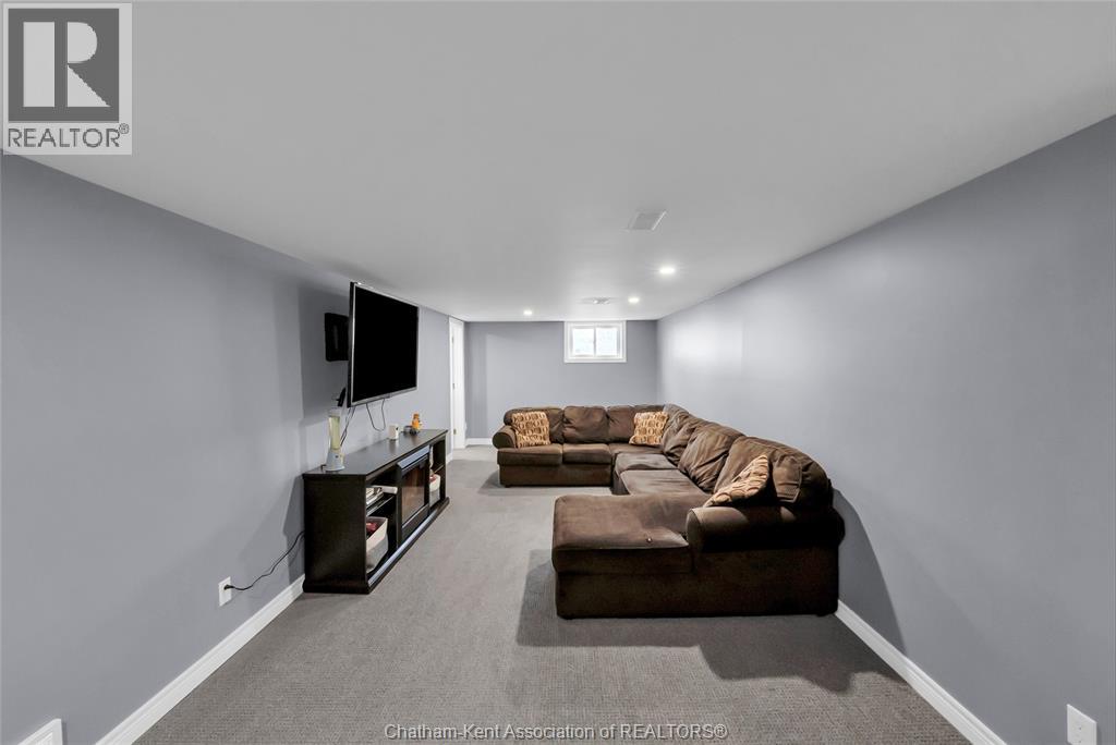 885 Hilda Avenue, Wallaceburg, Ontario  N8A 4T3 - Photo 30 - 26007083