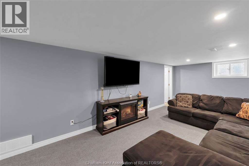 885 Hilda Avenue, Wallaceburg, Ontario  N8A 4T3 - Photo 31 - 26007083