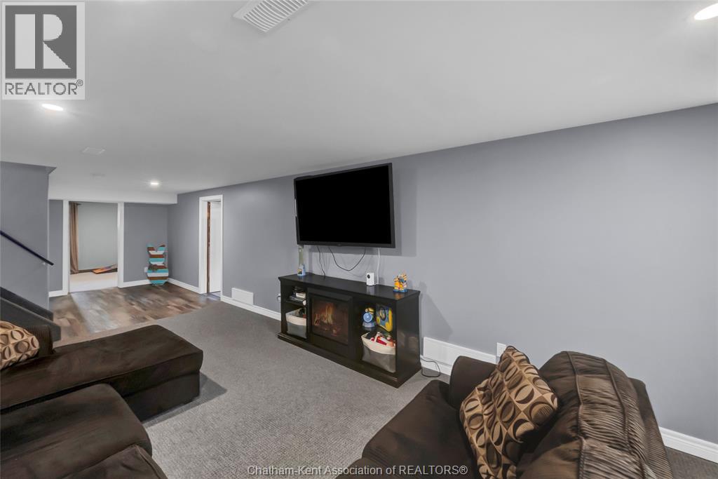 885 Hilda Avenue, Wallaceburg, Ontario  N8A 4T3 - Photo 33 - 26007083