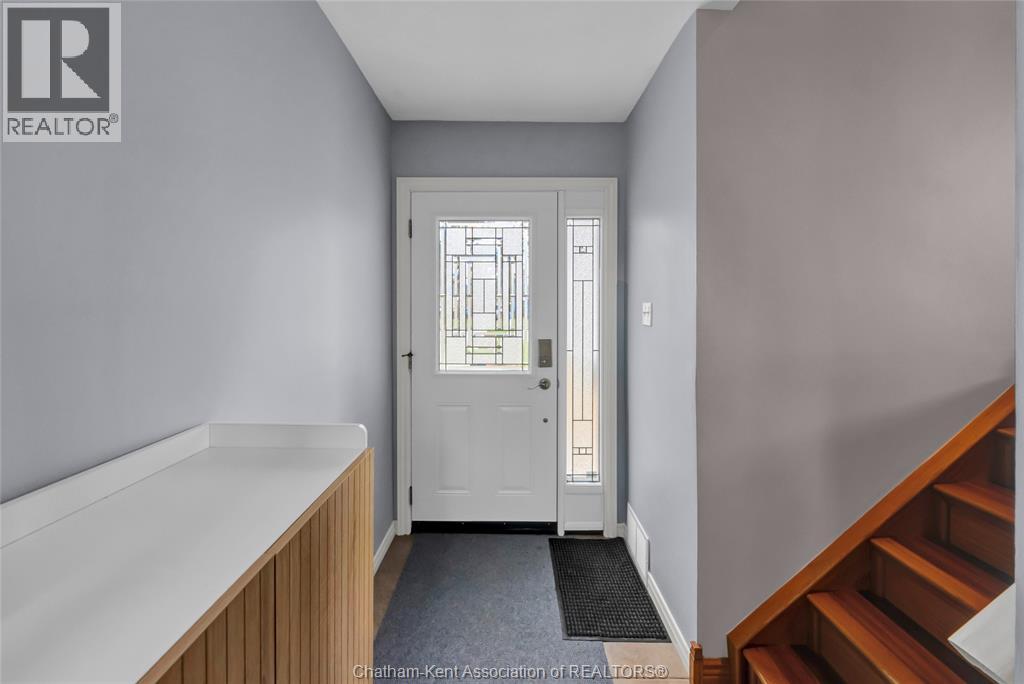 885 Hilda Avenue, Wallaceburg, Ontario  N8A 4T3 - Photo 5 - 26007083