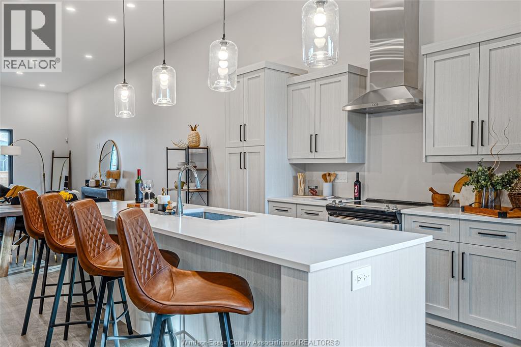 674 Lily Mac Boulevard, Windsor, Ontario N6E 3N7 - Photo 11 - 26007103