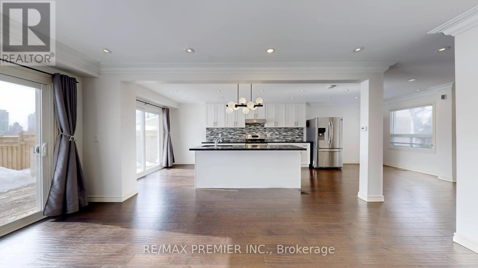 742 Beman Drive, Newmarket, Ontario  L3Y 4Z2 - Photo 13 - N12926114