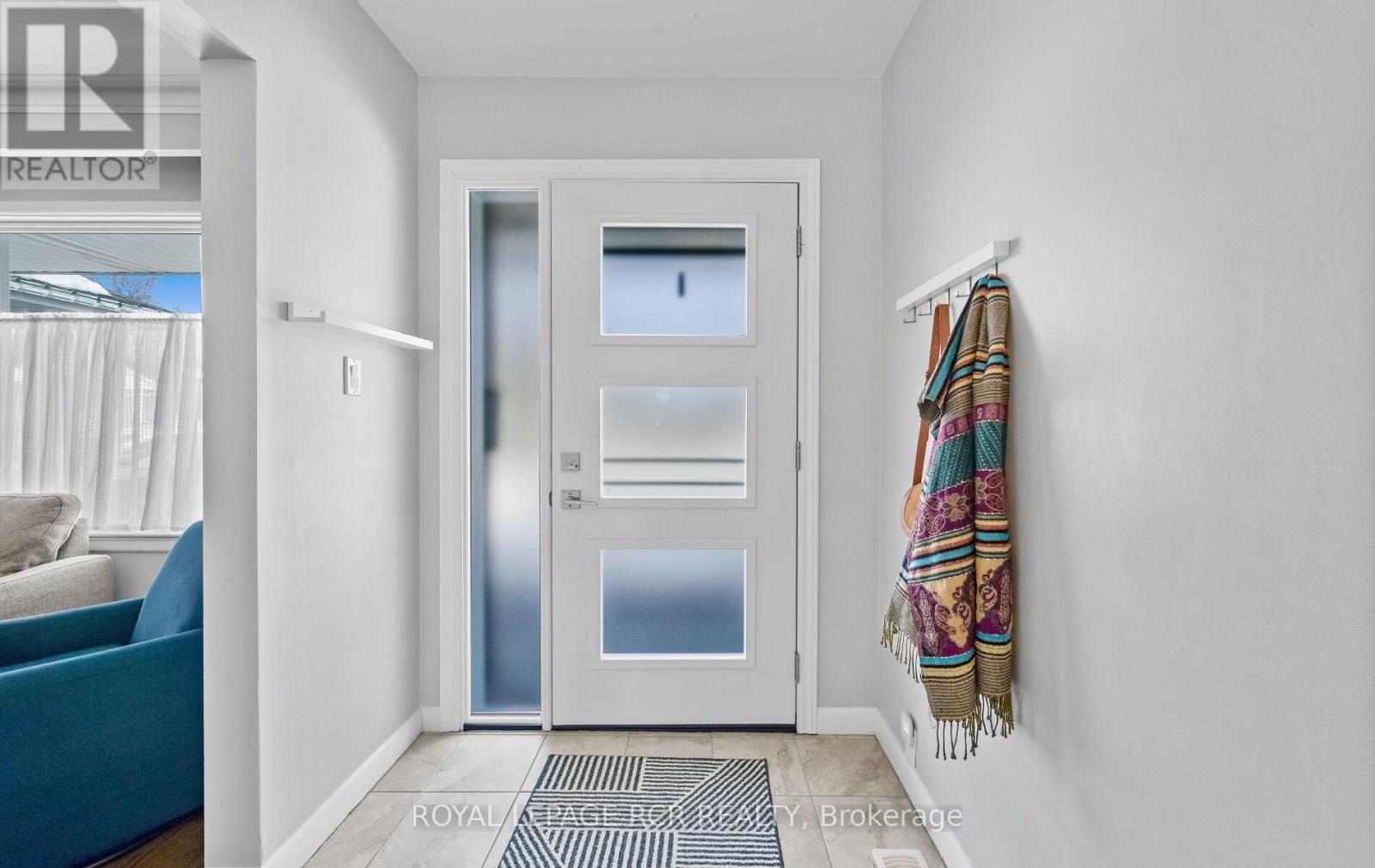 15 Banting Drive, Orangeville, Ontario  L9W 2J5 - Photo 6 - W12811618