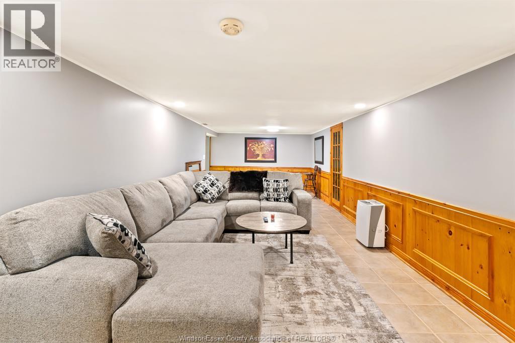 3055 Lauzon Road, Windsor, Ontario  N8T 2Z7 - Photo 20 - 26007078