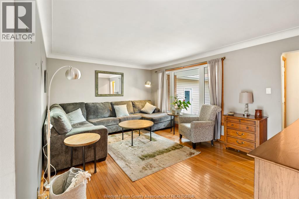 3055 Lauzon Road, Windsor, Ontario  N8T 2Z7 - Photo 13 - 26007078