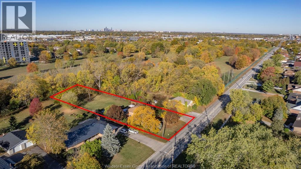 3055 Lauzon Road, Windsor, Ontario  N8T 2Z7 - Photo 41 - 26007078