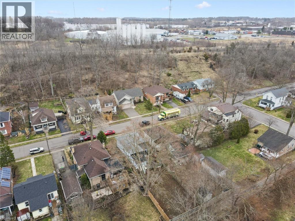 56 Walnut Street, Paris, Ontario  N3L 2J3 - Photo 28 - 40815279