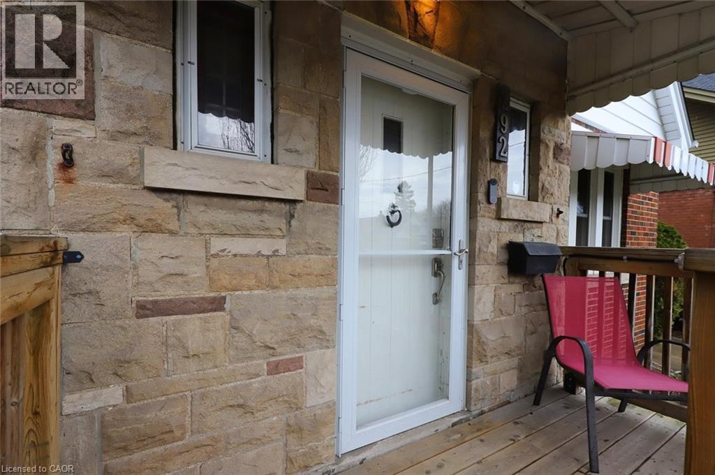 292 Huxley Avenue S, Hamilton, Ontario  L8K 2R4 - Photo 3 - 40816666