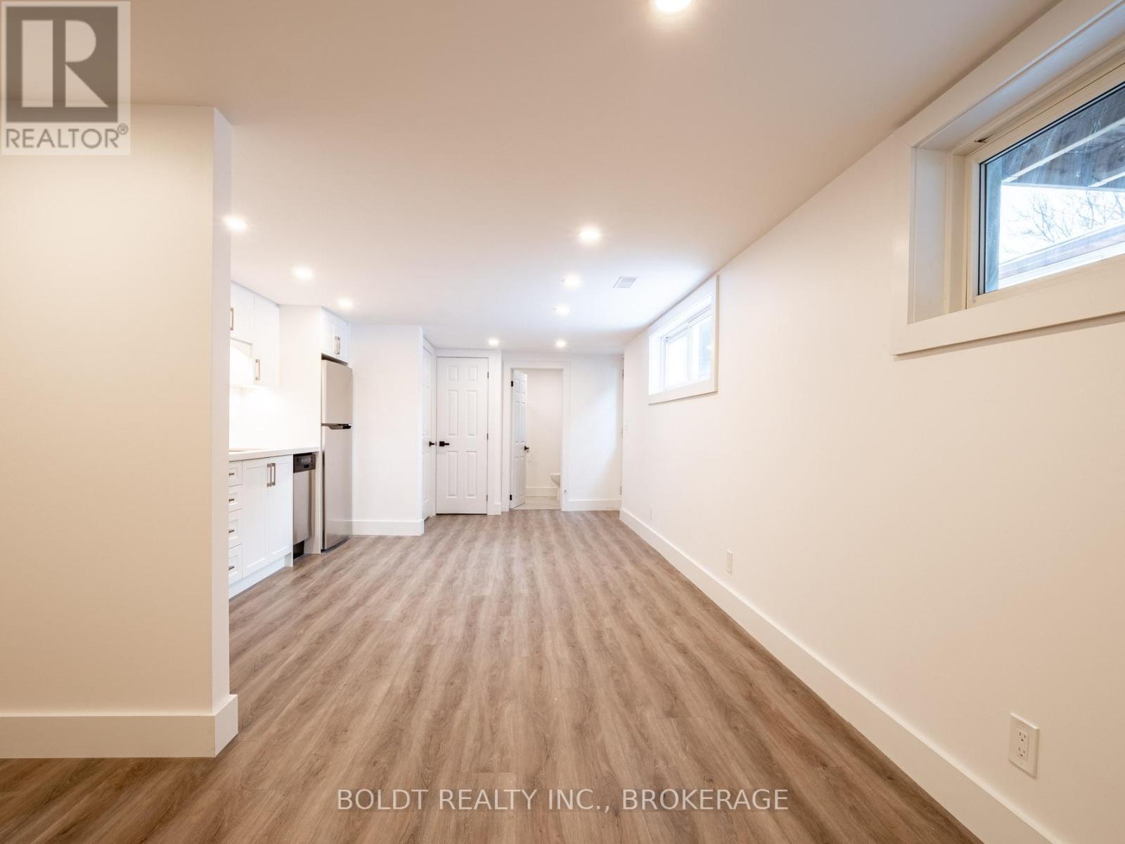 Lower - 7160 Waters Avenue, Niagara Falls, Ontario  L2G 5X6 - Photo 3 - X12962918