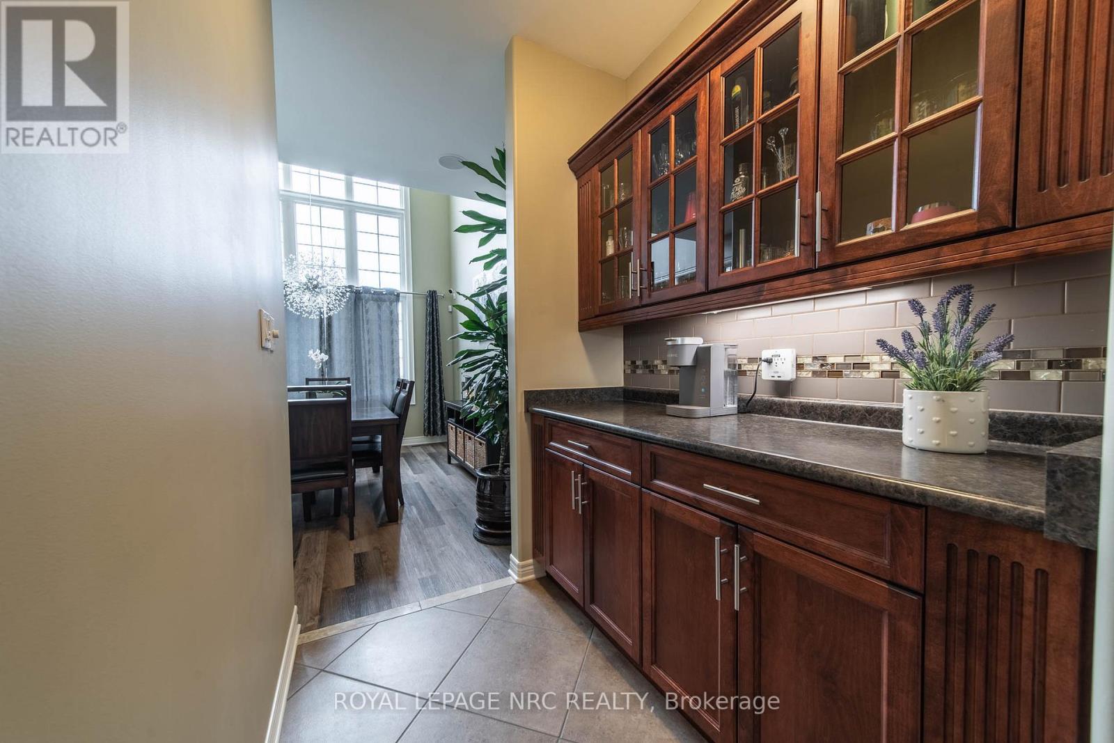 325 Hillsdale Road, Welland, Ontario  L3C 7M2 - Photo 7 - X12962960