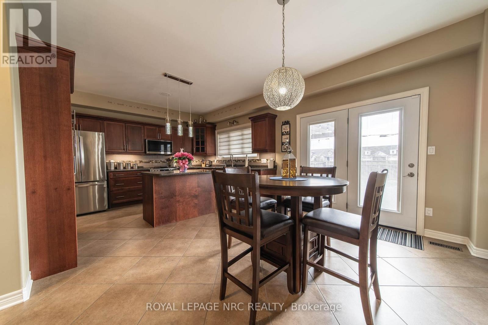 325 Hillsdale Road, Welland, Ontario  L3C 7M2 - Photo 8 - X12962960