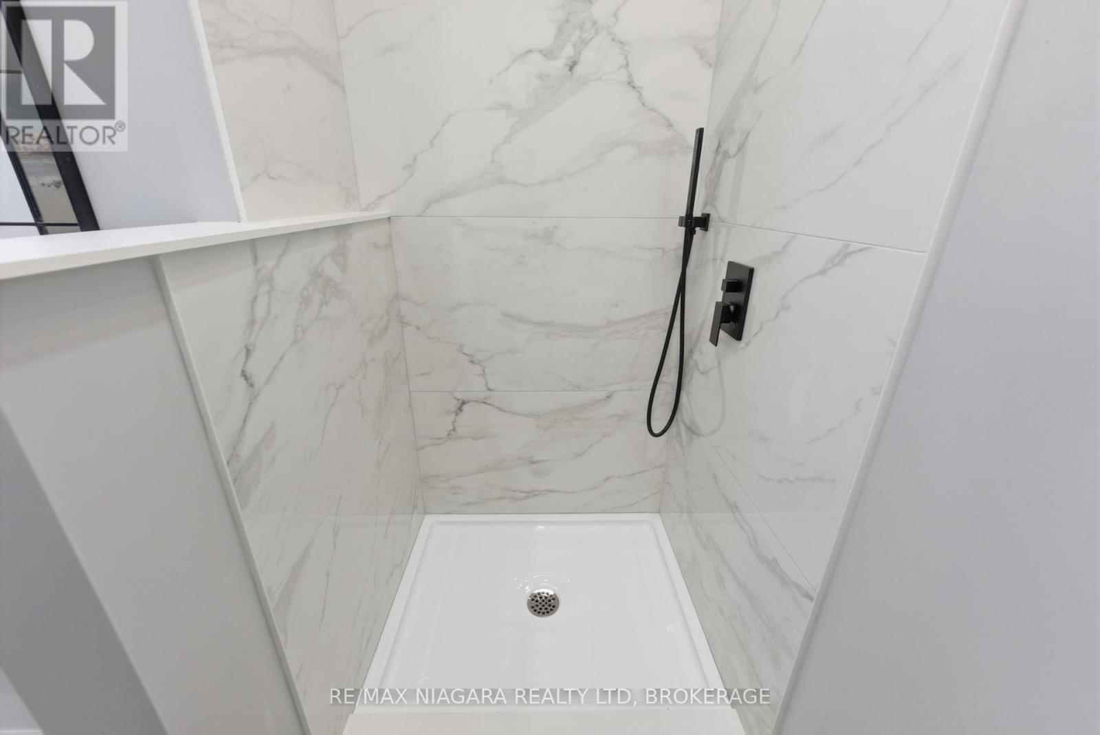 4733 Jepson Street, Niagara Falls, Ontario  L2E 1J7 - Photo 13 - X12963108