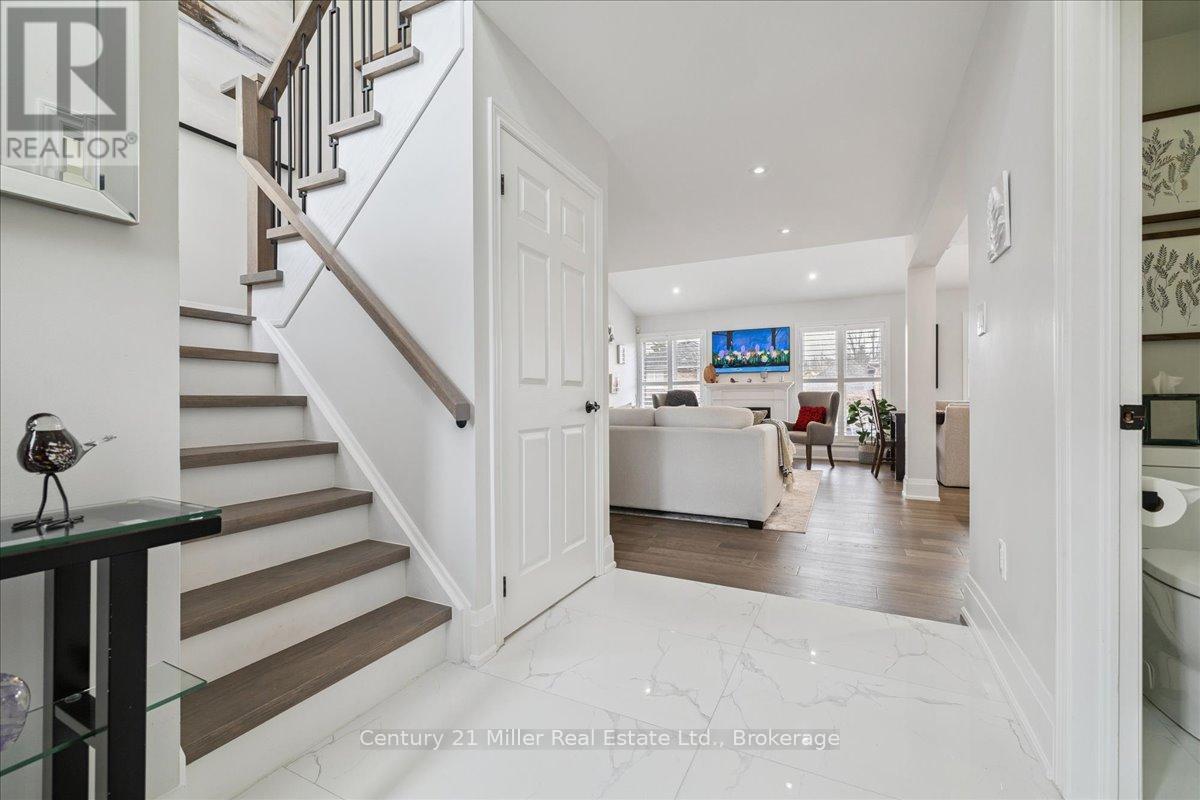 230 Appleby Road, Hamilton, Ontario  L9G 2V7 - Photo 5 - X12962976