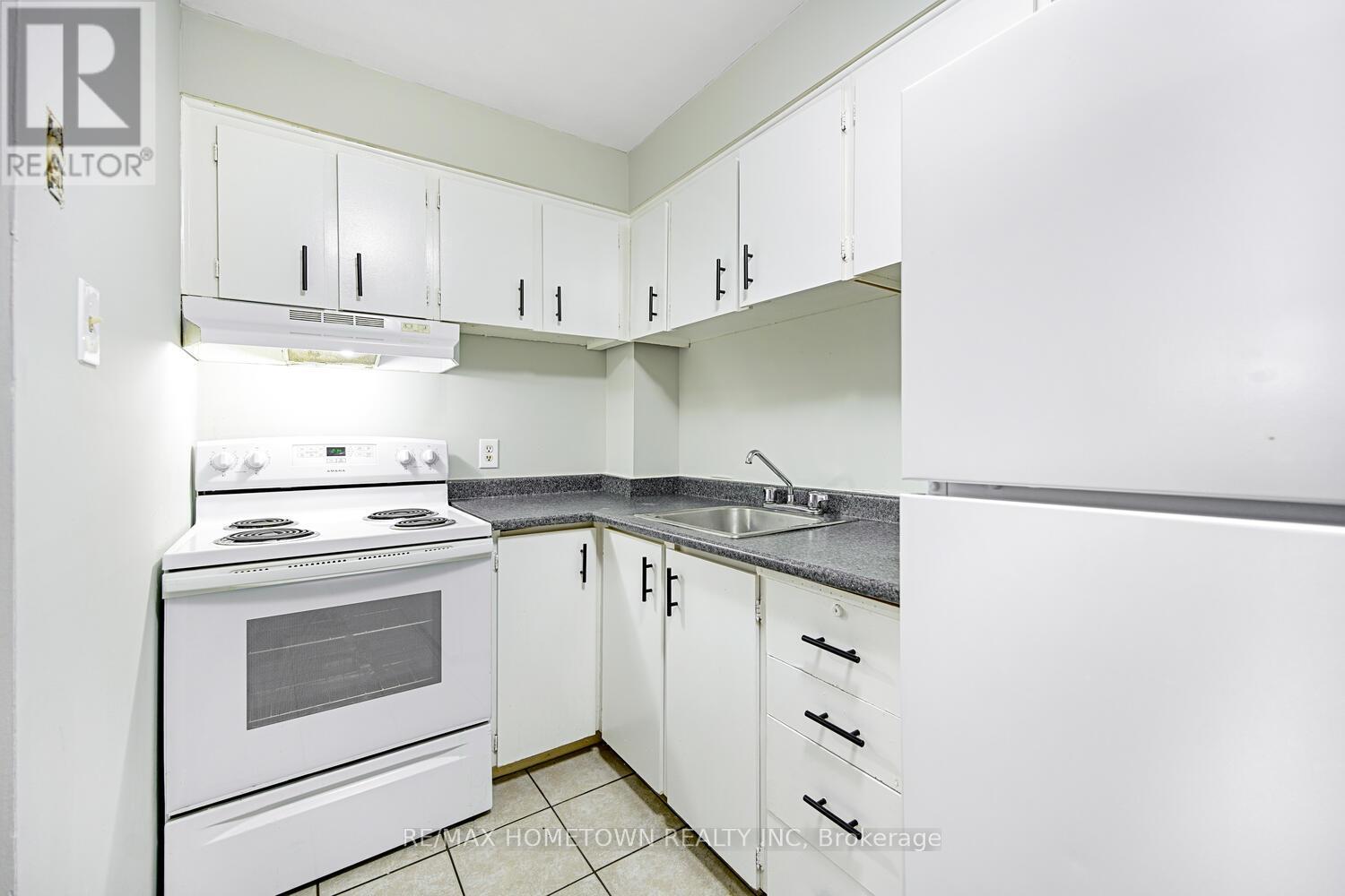 310 - 815 Kyle Court, Brockville, Ontario  K6V 6J7 - Photo 13 - X12963148