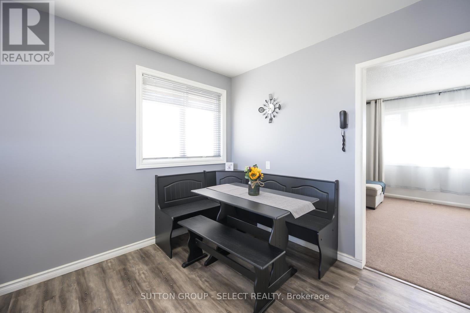 47 Aponi Crescent, London East, Ontario  N5V 2V3 - Photo 8 - X12960248