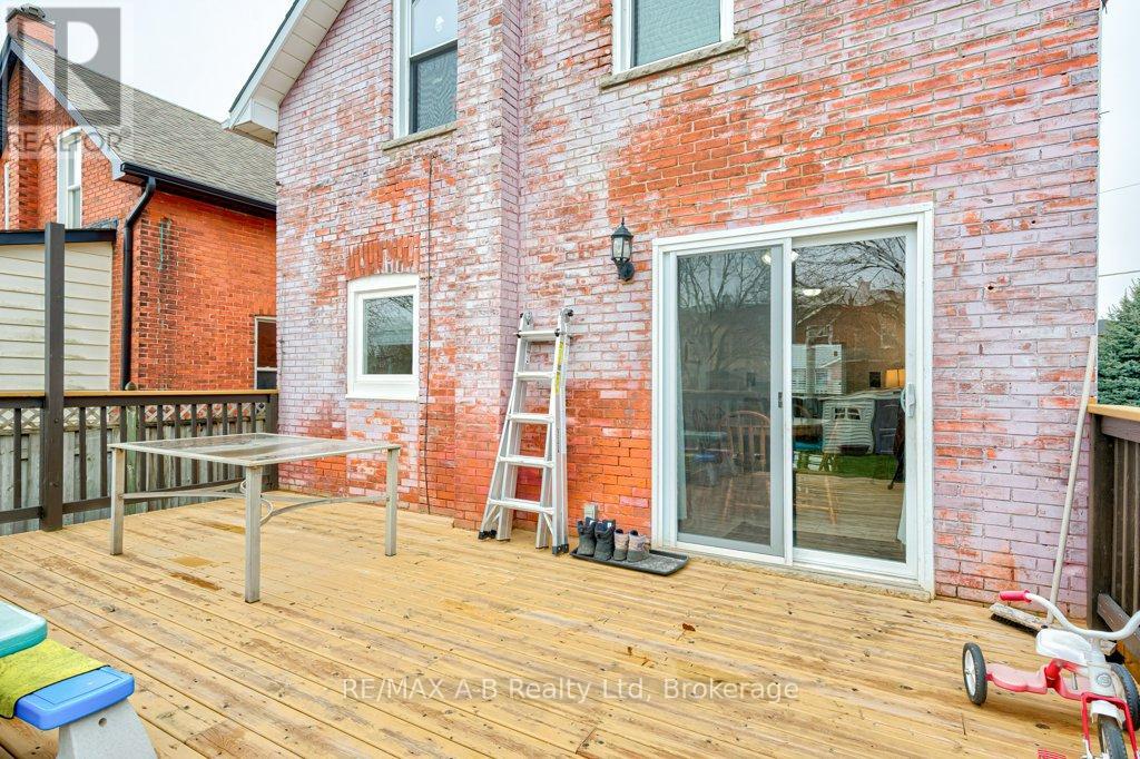 21 College Street, Stratford, Ontario  N5A 4R4 - Photo 21 - X12962996