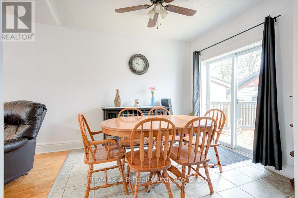 21 College Street, Stratford, Ontario  N5A 4R4 - Photo 8 - X12962996