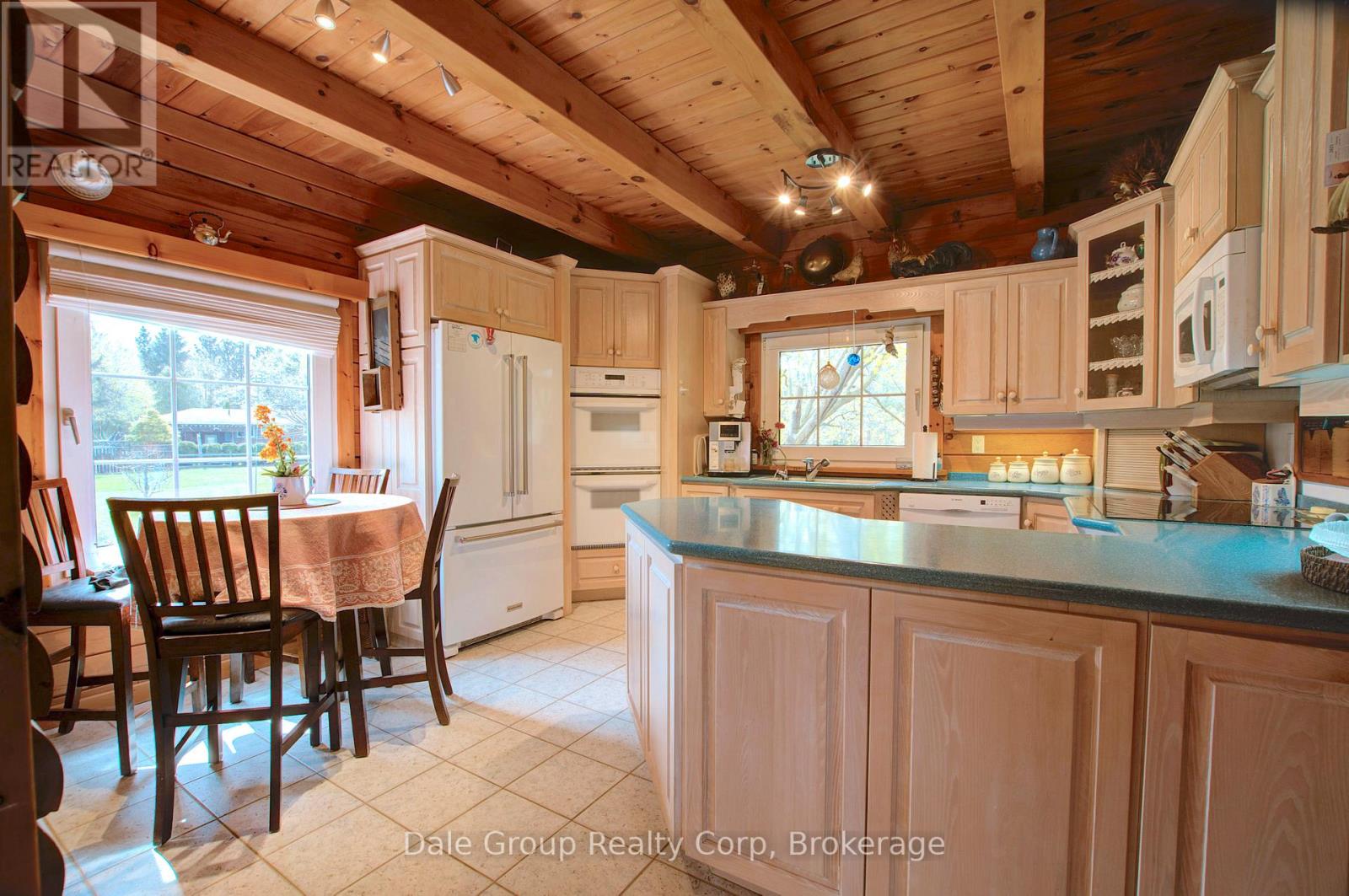 81283 Galt Place, Goderich, Ontario N7A 3Y1 - Photo 6 - X12963088