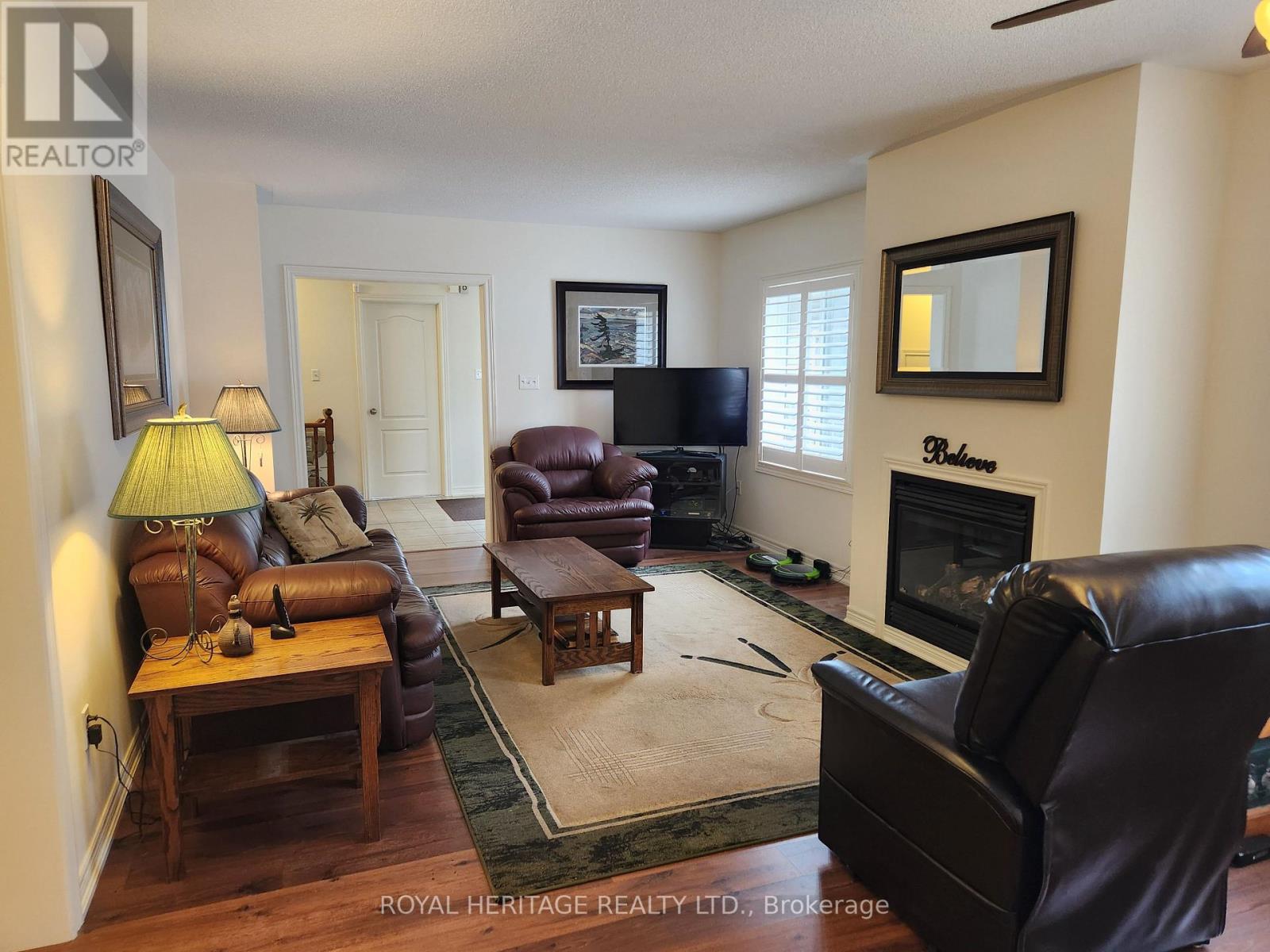 25 White Drive, Port Hope, Ontario  L1A 0B7 - Photo 4 - X12963008