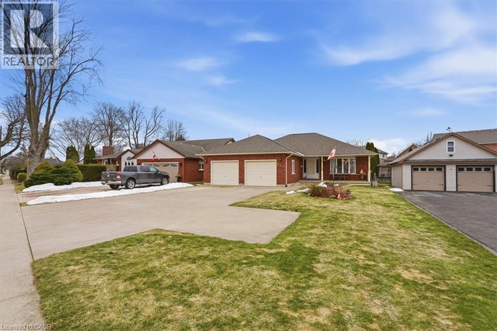 603 Bunting Road, St. Catharines, Ontario  L2M 2Z9 - Photo 2 - 40810342