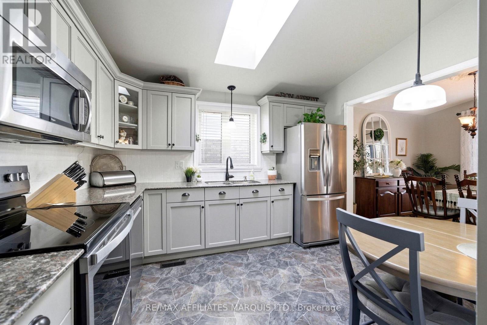 1429 Holy Cross Boulevard, Cornwall, Ontario  K6H 6Z5 - Photo 18 - X12963054