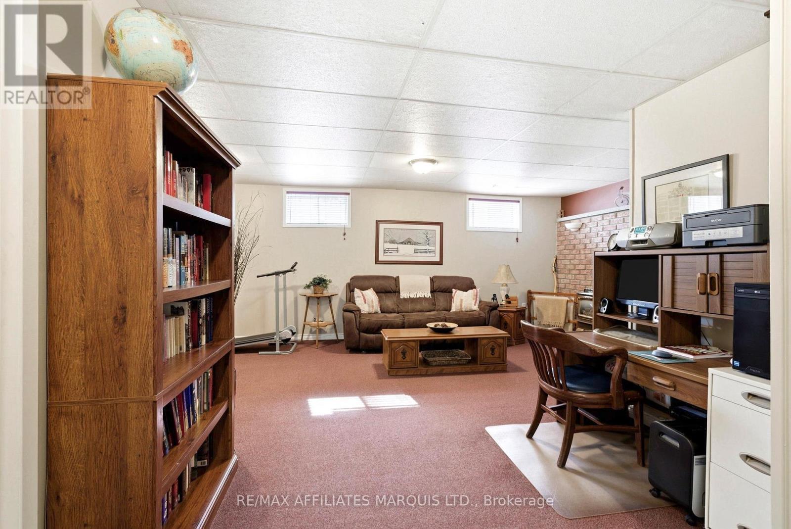 1429 Holy Cross Boulevard, Cornwall, Ontario  K6H 6Z5 - Photo 30 - X12963054