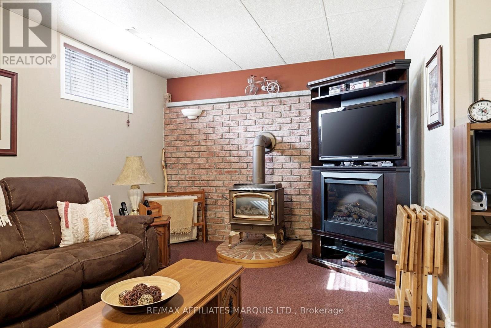 1429 Holy Cross Boulevard, Cornwall, Ontario  K6H 6Z5 - Photo 31 - X12963054