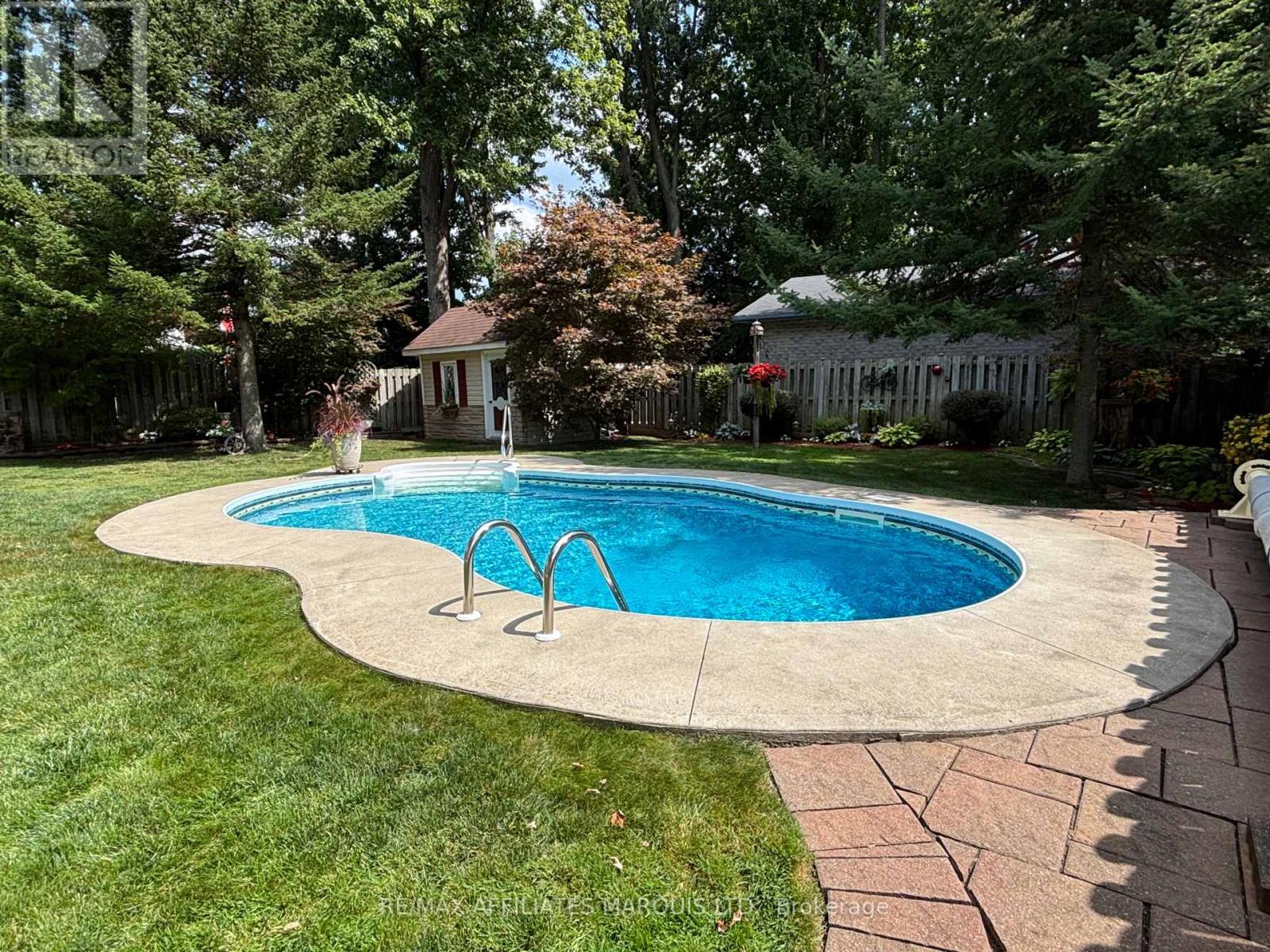 1429 Holy Cross Boulevard, Cornwall, Ontario  K6H 6Z5 - Photo 42 - X12963054