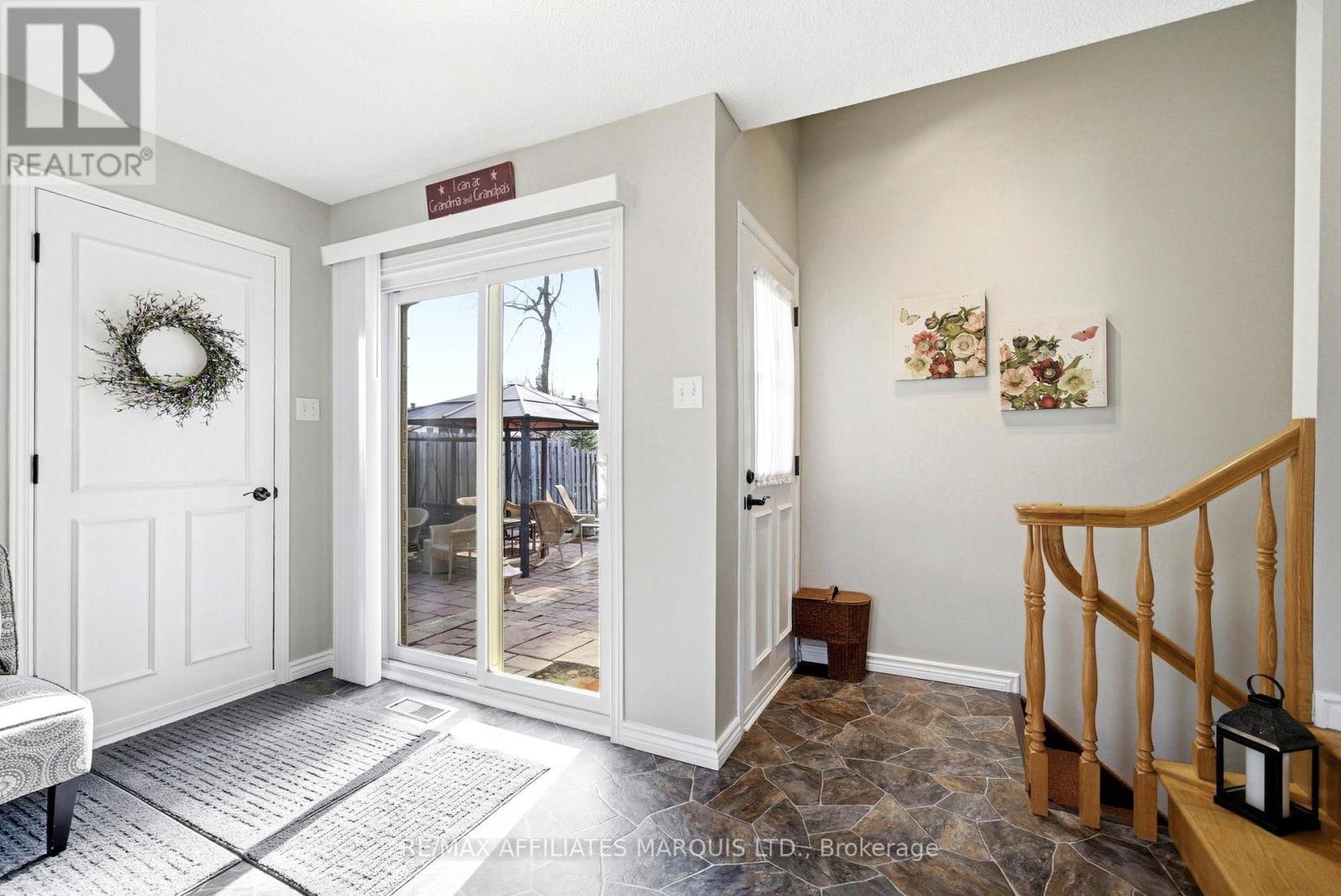 1429 Holy Cross Boulevard, Cornwall, Ontario  K6H 6Z5 - Photo 6 - X12963054