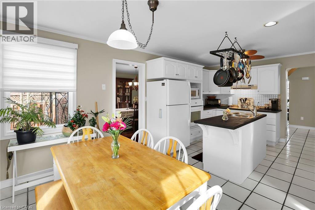 5134 Oakwood Avenue, Beamsville, Ontario  L0R 1B8 - Photo 9 - 40817790