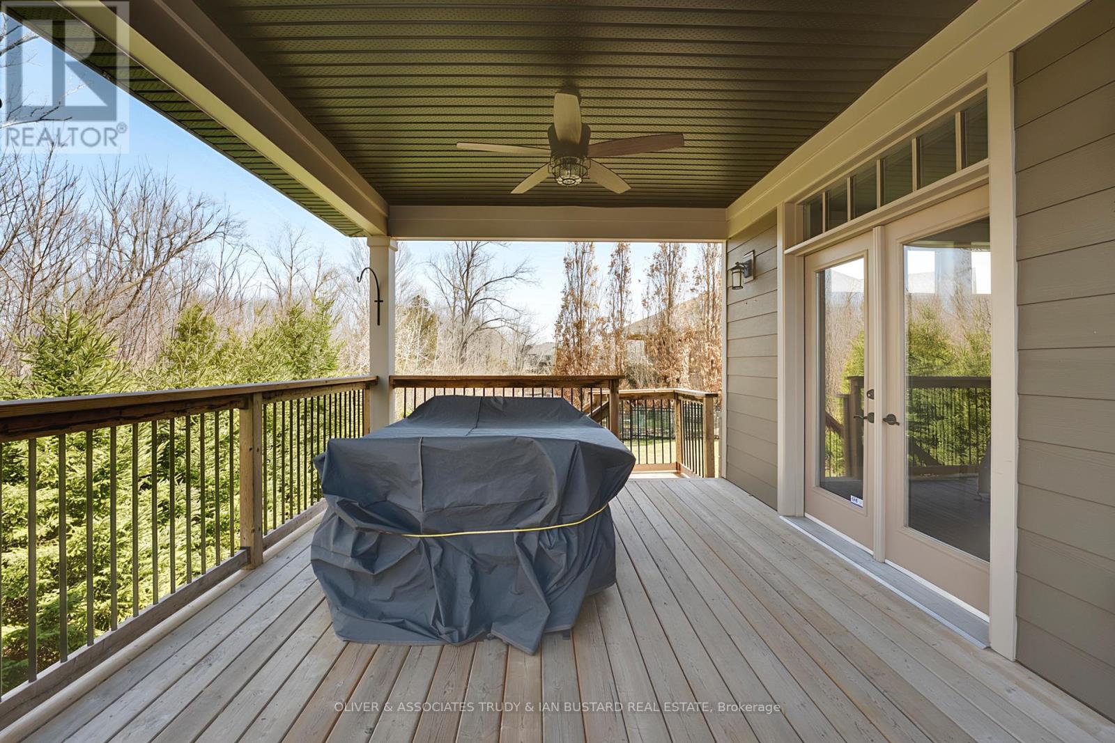 46 Erin Place, Lambton Shores (Grand Bend), Ontario  N0M 1T0 - Photo 37 - X12962932