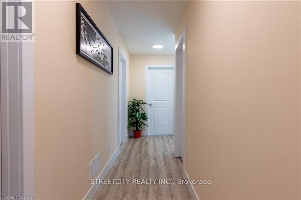 1511 Dylan Street, London East, Ontario  N5V 0B9 - Photo 30 - X12963016