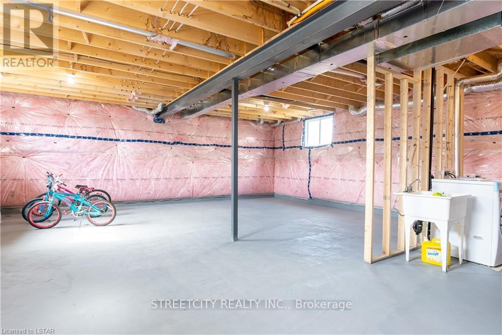 1511 Dylan Street, London East, Ontario  N5V 0B9 - Photo 32 - X12963016