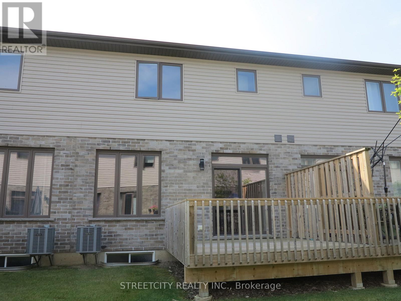 57 - 1960 Dalmagarry Road, London North, Ontario  N6G 0T8 - Photo 25 - X12963084