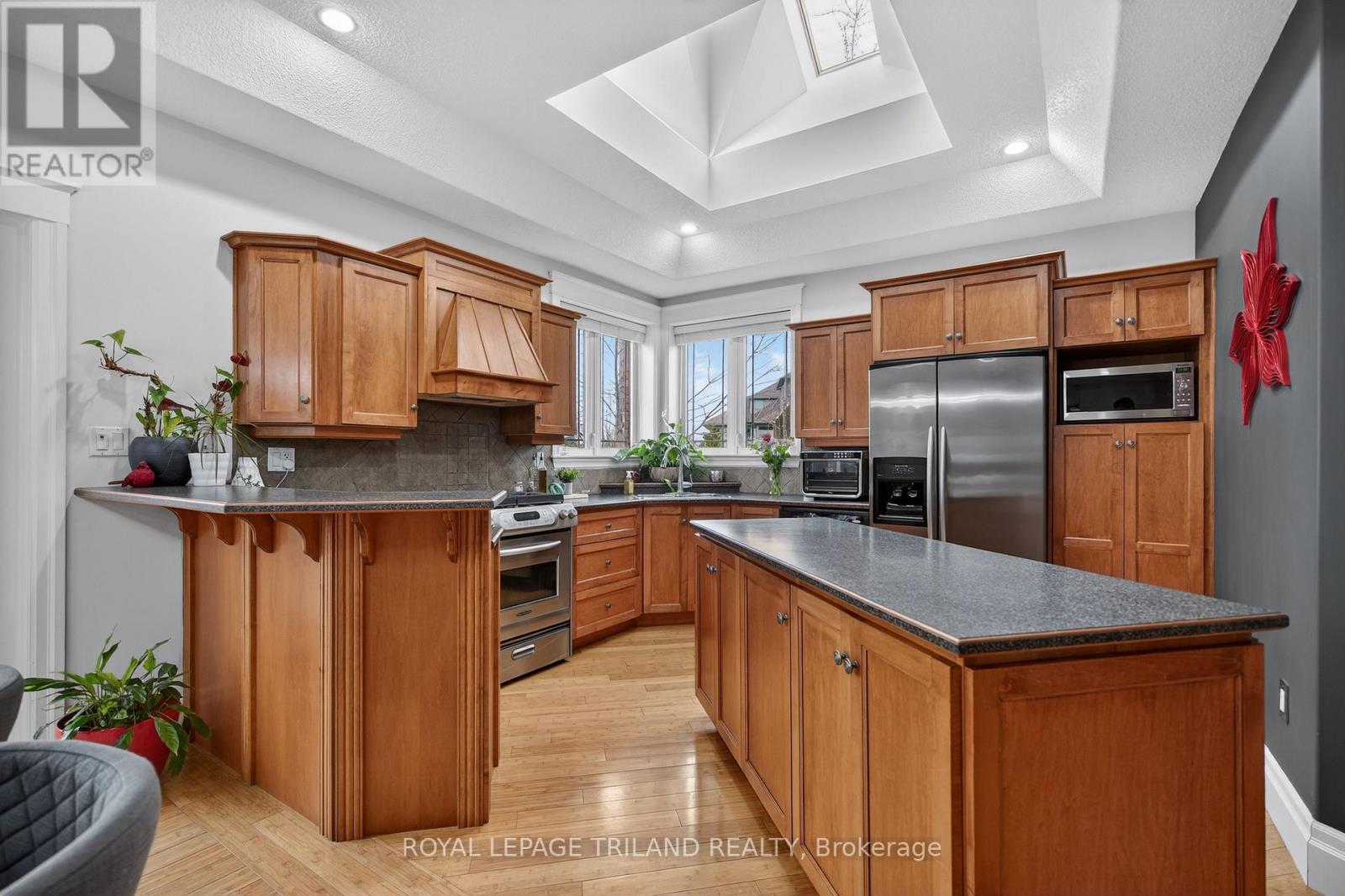 24 Earlscourt Terrace, Middlesex Centre (Kilworth), Ontario  N0L 1R0 - Photo 10 - X12963116