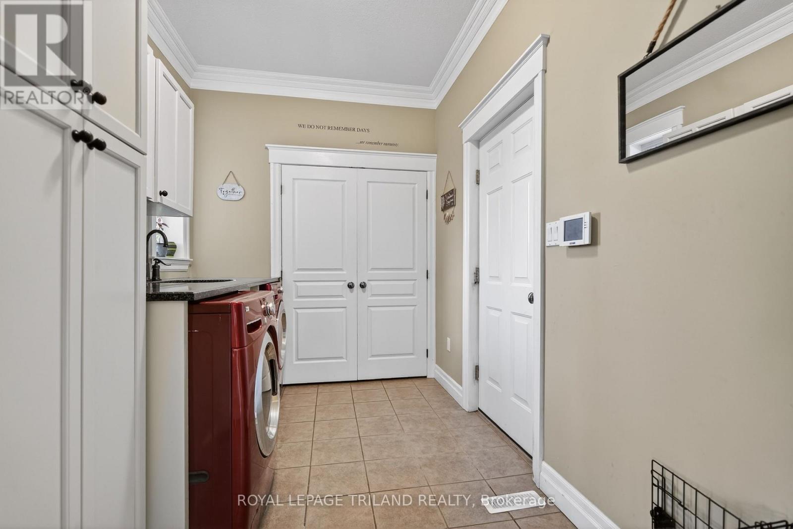 24 Earlscourt Terrace, Middlesex Centre (Kilworth), Ontario  N0L 1R0 - Photo 15 - X12963116